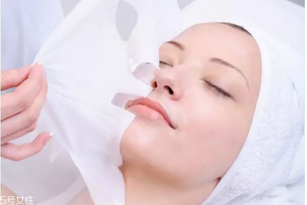 冬季瘙癢癥傳染嗎 如何改善冬季皮膚瘙癢 冬季瘙癢癥傳染嗎 如何改善冬季皮膚瘙癢