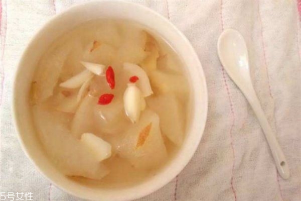 冬天泡什么喝好 冬天咳嗽泡什么水喝