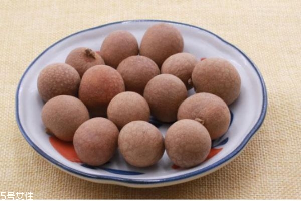 經(jīng)期泡什么水喝比較好 月經(jīng)期間喝什么水最好 經(jīng)期泡什么水喝比較好 月經(jīng)期間喝什么水最好