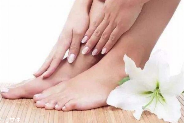 冬天手腳冰涼怎么辦 冬天手腳冰涼怎么調(diào)理 冬天手腳冰涼怎么辦 冬天手腳冰涼怎么調(diào)理