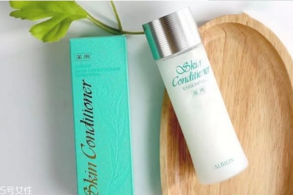 修復(fù)型化妝水有哪些 化妝水精華水修復(fù)水有什么區(qū)別 修復(fù)型化妝水有哪些 化妝水精華水修復(fù)水有什么區(qū)別