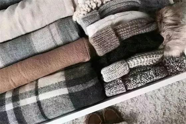 冬天的衣服怎么疊省空間 收納高手來教你 冬天的衣服怎么疊省空間 收納高手來教你