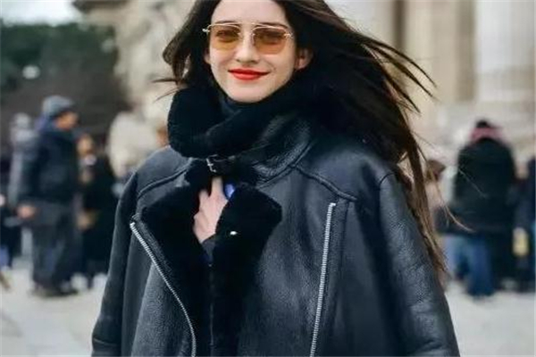 冬天的衣服怎么疊省空間 收納高手來教你 冬天的衣服怎么疊省空間 收納高手來教你