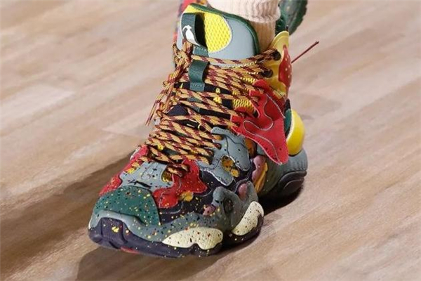 李寧2019紐約時(shí)裝周新品預(yù)覽 中國李寧強(qiáng)勢登陸