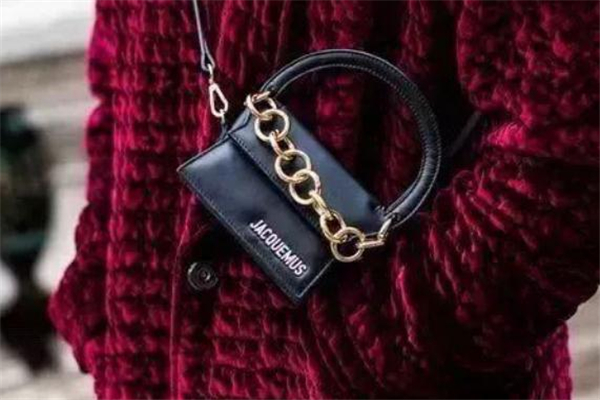jacquemus迷你包專柜價(jià)格 網(wǎng)紅最愛包包款式 jacquemus迷你包專柜價(jià)格 網(wǎng)紅最愛包包款式