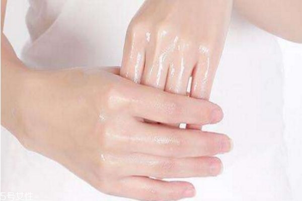 手膜敷多久效果最好 做手膜注意事項(xiàng) 手膜敷多久效果最好 做手膜注意事項(xiàng)