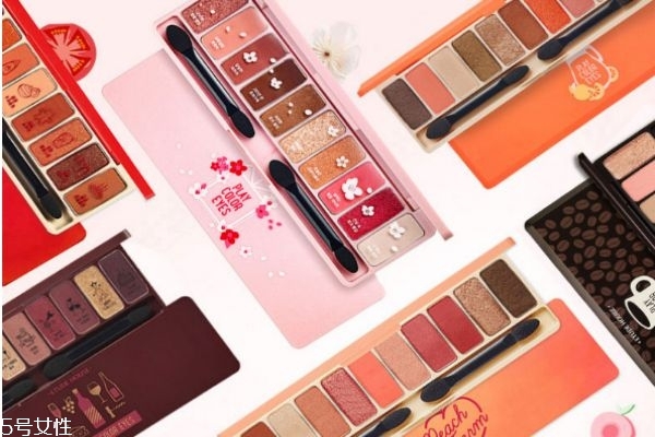 伊蒂之屋玩轉(zhuǎn)色彩多色眼影盤怎么用 伊蒂之屋眼影教程 伊蒂之屋玩轉(zhuǎn)色彩多色眼影盤怎么用 伊蒂之屋眼影教程