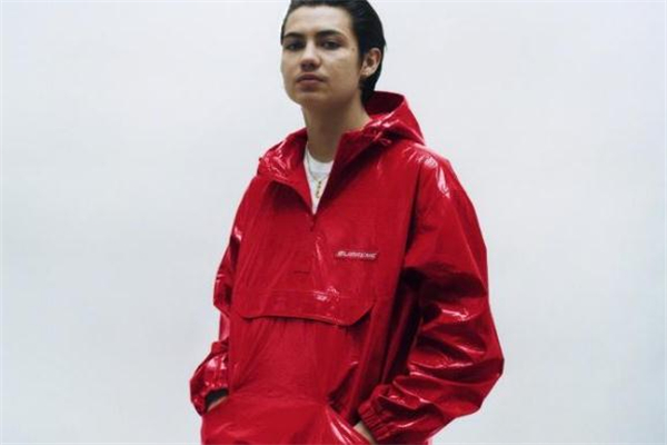 supreme2019春夏新品發(fā)售時間 多款聯(lián)名強勢登場 supreme2019春夏新品發(fā)售時間 多款聯(lián)名強勢登場