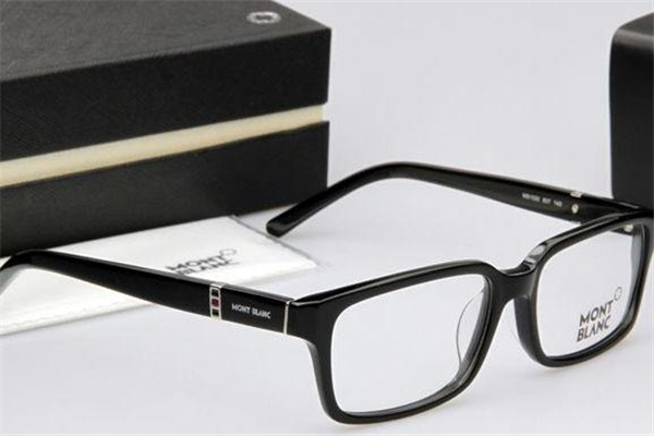萬寶龍眼鏡多少錢 千元起步 萬寶龍眼鏡多少錢 千元起步