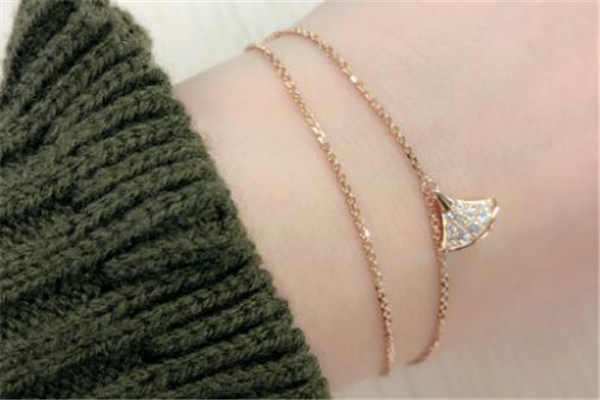 寶格麗小扇子手鏈尺寸 兩種長度可供選擇 寶格麗小扇子手鏈尺寸 兩種長度可供選擇