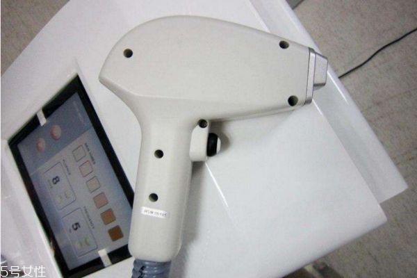 激光脫毛后還會長嗎 激光脫毛能堅(jiān)持幾年