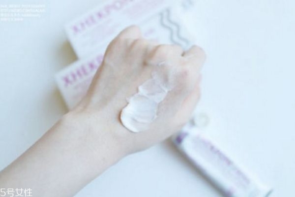 早晚怎么護膚 早上和晚上的護膚步驟 早晚怎么護膚 早上和晚上的護膚步驟