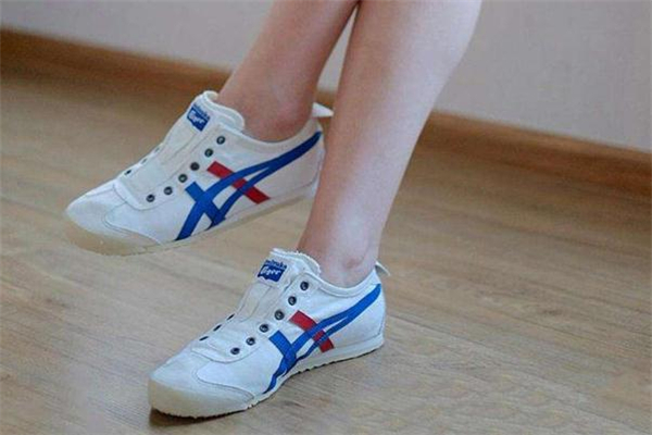 鬼?；⒑托掳賯惸膫€(gè)好 都是頂級(jí)跑鞋品牌