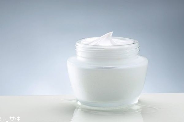 如何正確使用孕婦護(hù)膚品 孕期如何正確護(hù)膚 如何正確使用孕婦護(hù)膚品 孕期如何正確護(hù)膚