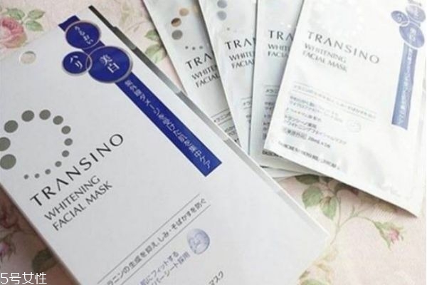 傳明酸和蝦青素一起用能美白嗎 傳明酸蝦青素使用感受 傳明酸和蝦青素一起用能美白嗎 傳明酸蝦青素使用感受