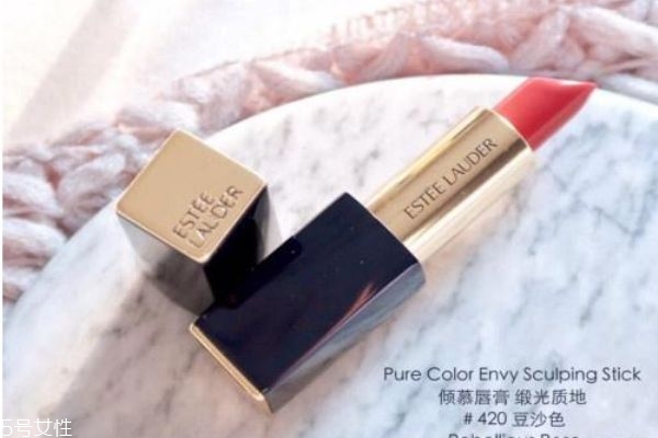 雅詩蘭黛420炫慕和傾慕的區(qū)別 雅詩蘭黛傾慕炫慕區(qū)別 雅詩蘭黛420炫慕和傾慕的區(qū)別 雅詩蘭黛傾慕炫慕區(qū)別