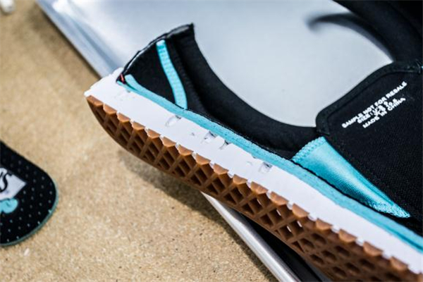 vans comfycush怎么樣 vans全新科技測評(píng) vans comfycush怎么樣 vans全新科技測評(píng)