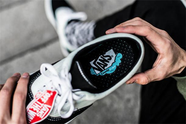 vans comfycush怎么樣 vans全新科技測評(píng) vans comfycush怎么樣 vans全新科技測評(píng)