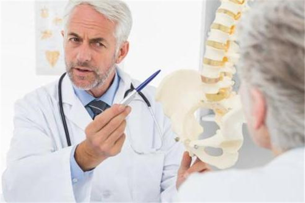 老年人如何保護脊椎?兩招輕松搞定 老年人如何保護脊椎?兩招輕松搞定