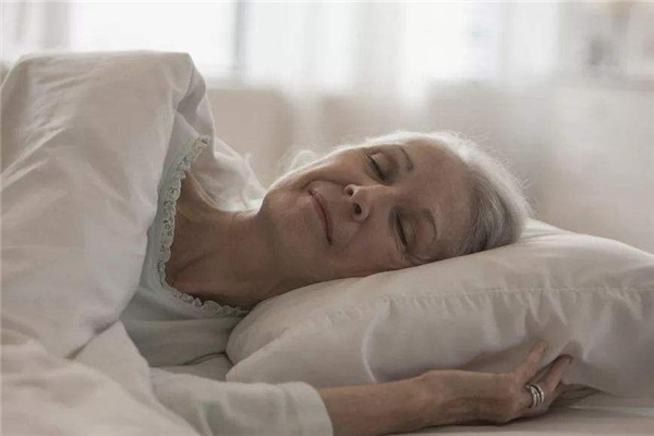 老年人提高睡眠質(zhì)量有什么好辦法 老年人提高睡眠質(zhì)量有什么好辦法