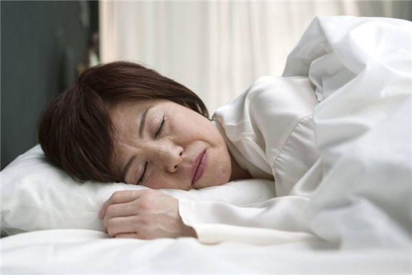 老年人提高睡眠質(zhì)量有什么好辦法 老年人提高睡眠質(zhì)量有什么好辦法