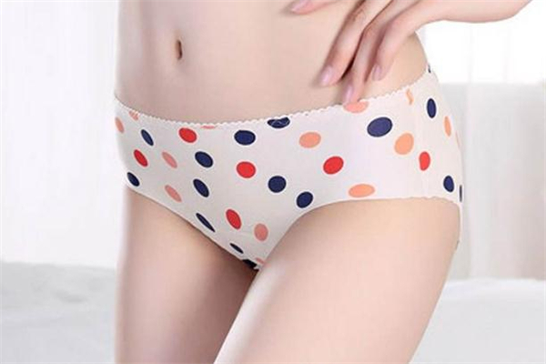 女性怎樣選擇內(nèi)褲避免患上陰道炎 女性怎樣選擇內(nèi)褲避免患上陰道炎