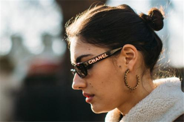 2019年流行什么耳環(huán) 時(shí)裝周耳環(huán)流行趨勢(shì) 2019年流行什么耳環(huán) 時(shí)裝周耳環(huán)流行趨勢(shì)