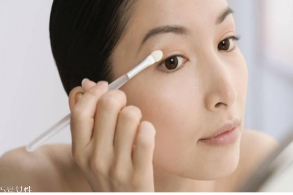 雙色眼影怎么正確使用 雙色眼影推薦 雙色眼影怎么正確使用 雙色眼影推薦