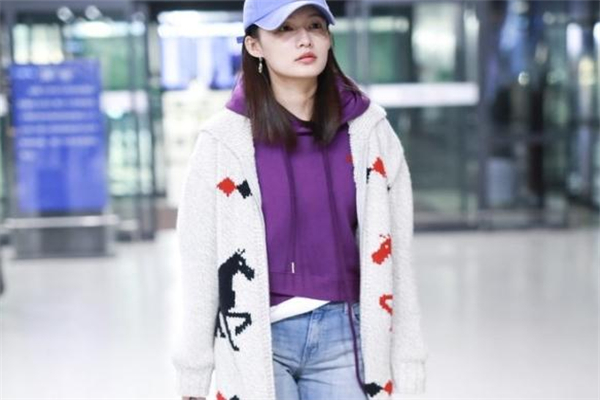 針織開衫如何搭配 開春必備單品 針織開衫如何搭配 開春必備單品