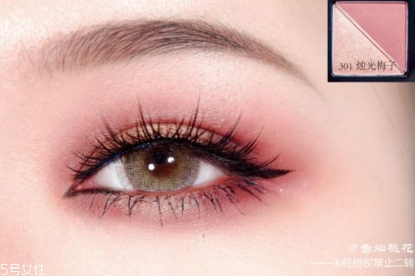 雙色眼影怎么畫(huà) 教你雙色眼影畫(huà)法