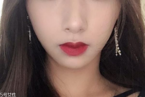 ysl小金條禮盒多少錢 ysl細(xì)管小金條熱門色號試色 ysl小金條禮盒多少錢 ysl細(xì)管小金條熱門色號試色