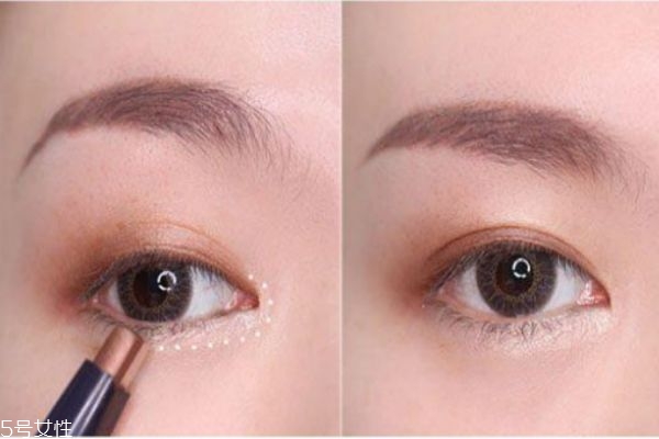 雙色眼影棒要怎么用 雙色眼影棒畫法步驟 雙色眼影棒要怎么用 雙色眼影棒畫法步驟