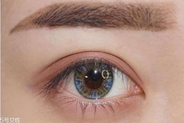 藍(lán)紫色眼影畫(huà)法 藍(lán)紫色日常眼影畫(huà)法 藍(lán)紫色眼影畫(huà)法 藍(lán)紫色日常眼影畫(huà)法