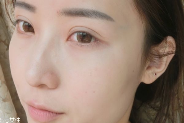 春夏浪漫約會妝教程 春夏清透日常眼妝教程 春夏浪漫約會妝教程 春夏清透日常眼妝教程