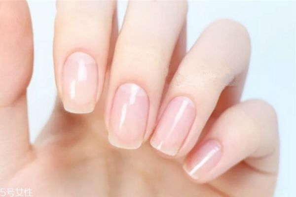 雙色漸變美甲的做法 雙色漸變美甲圖片大全 雙色漸變美甲的做法 雙色漸變美甲圖片大全