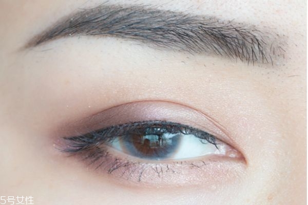 lunasol雙色眼影盤有哪些顏色 lunasol雙色眼影畫法 lunasol雙色眼影盤有哪些顏色 lunasol雙色眼影畫法