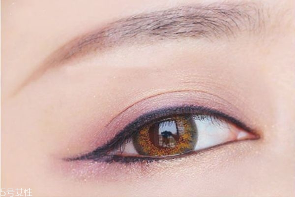 nars雙色眼影有什么顏色 nars雙色眼影畫法 nars雙色眼影有什么顏色 nars雙色眼影畫法