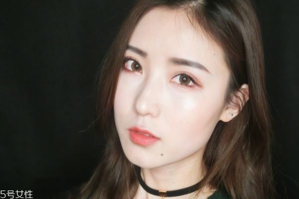 春夏浪漫約會妝教程 春夏清透日常眼妝教程 春夏浪漫約會妝教程 春夏清透日常眼妝教程