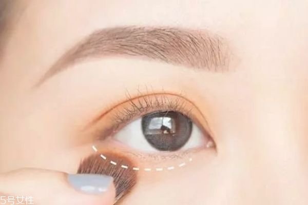 春夏浪漫約會妝教程 春夏清透日常眼妝教程 春夏浪漫約會妝教程 春夏清透日常眼妝教程