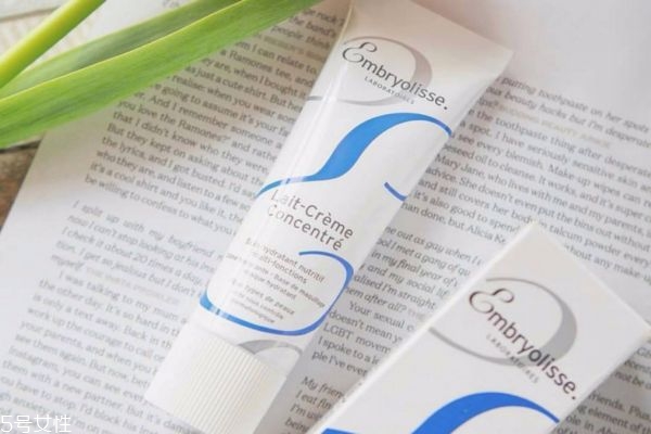 法國大寶妝前乳悶痘么 法國大寶是面霜嗎 法國大寶妝前乳悶痘么 法國大寶是面霜嗎