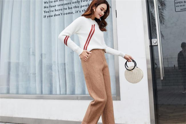 毛呢褲子可以熨燙嗎 記得墊上濕布 毛呢褲子可以熨燙嗎 記得墊上濕布