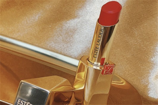 雅詩(shī)蘭黛金管305口紅多少錢 升級(jí)金管口紅 雅詩(shī)蘭黛金管305口紅多少錢 升級(jí)金管口紅