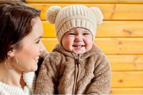 脂漏性皮膚炎癥狀 脂漏性皮膚炎如何治療 脂漏性皮膚炎癥狀 脂漏性皮膚炎如何治療