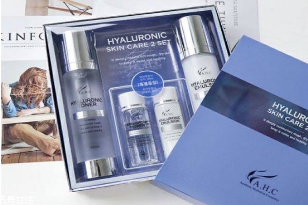 春季補水用什么 春季必備的補水套裝 春季補水用什么 春季必備的補水套裝