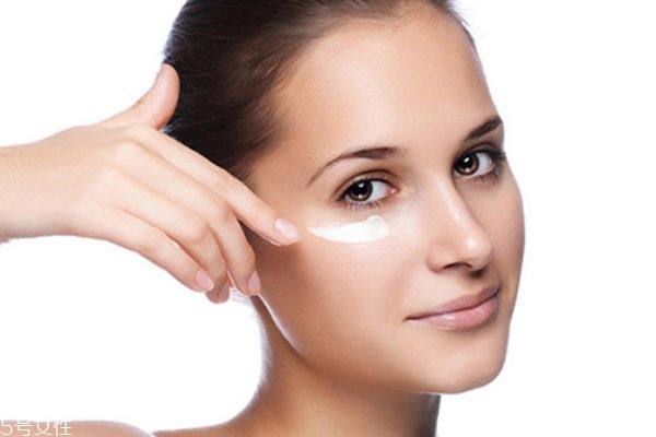 什么時候可以用眼霜 眼霜什么時候用合適 什么時候可以用眼霜 眼霜什么時候用合適