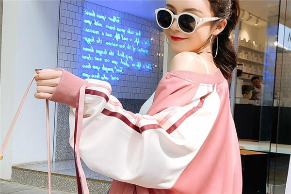 棒球服要買大一碼嗎 看個(gè)人搭配 棒球服要買大一碼嗎 看個(gè)人搭配