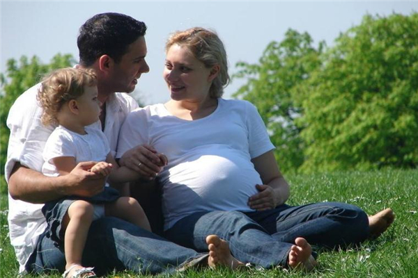 孕婦臨產(chǎn)前羊水破了怎么辦 孕婦臨產(chǎn)前羊水破了怎么辦