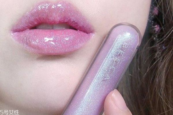 適合春天的少女粉色唇膏推薦 適合少女用的口紅顏色 適合春天的少女粉色唇膏推薦 適合少女用的口紅顏色