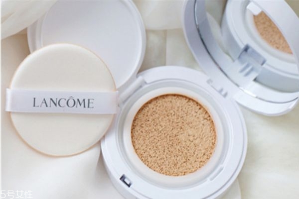 氣墊bb和氣墊cc的區(qū)別 區(qū)別在這里 氣墊bb和氣墊cc的區(qū)別 區(qū)別在這里