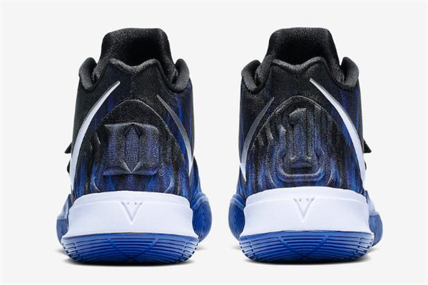 耐克歐文5杜克大學發(fā)售價格 爆款藍魔配色 耐克歐文5杜克大學發(fā)售價格 爆款藍魔配色